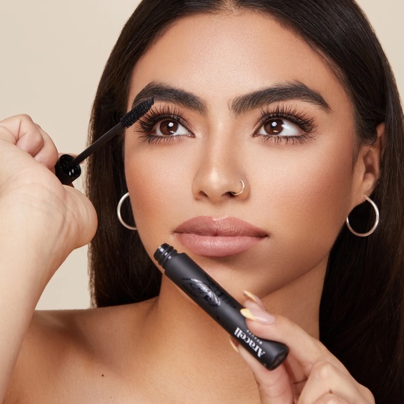 New in Box• Araceli Beauty Monarca Mascara in BLACK - Picture 8 of 10